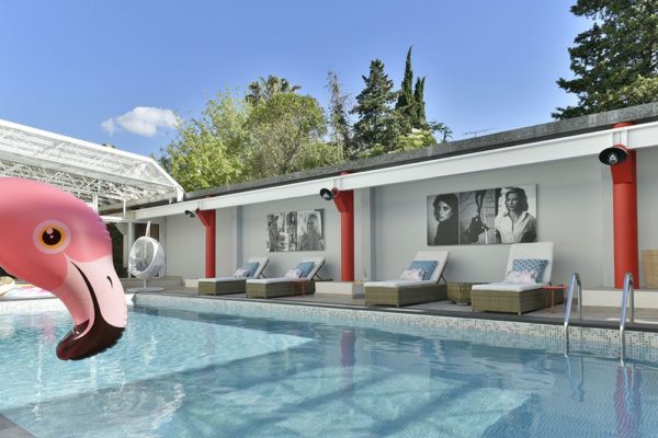 PISCINE-1 Arles Plaza ****